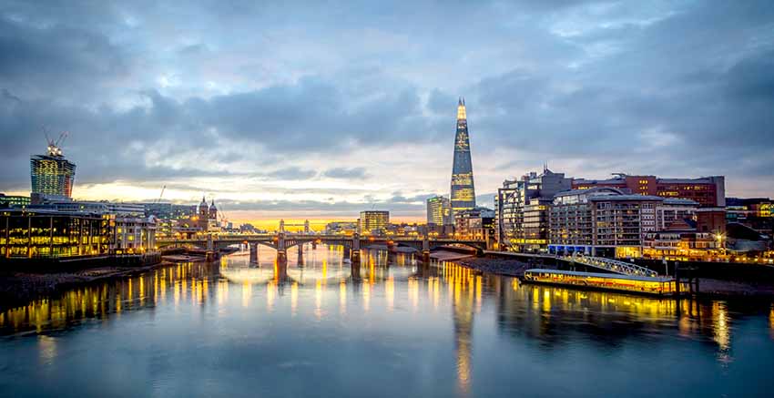 R3025 London Shard Canvas Wall Art Canvas Print