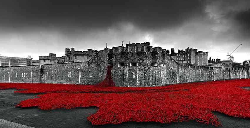 Canvas Wall Art Canvas Print Tower of London at Centenary of World War One